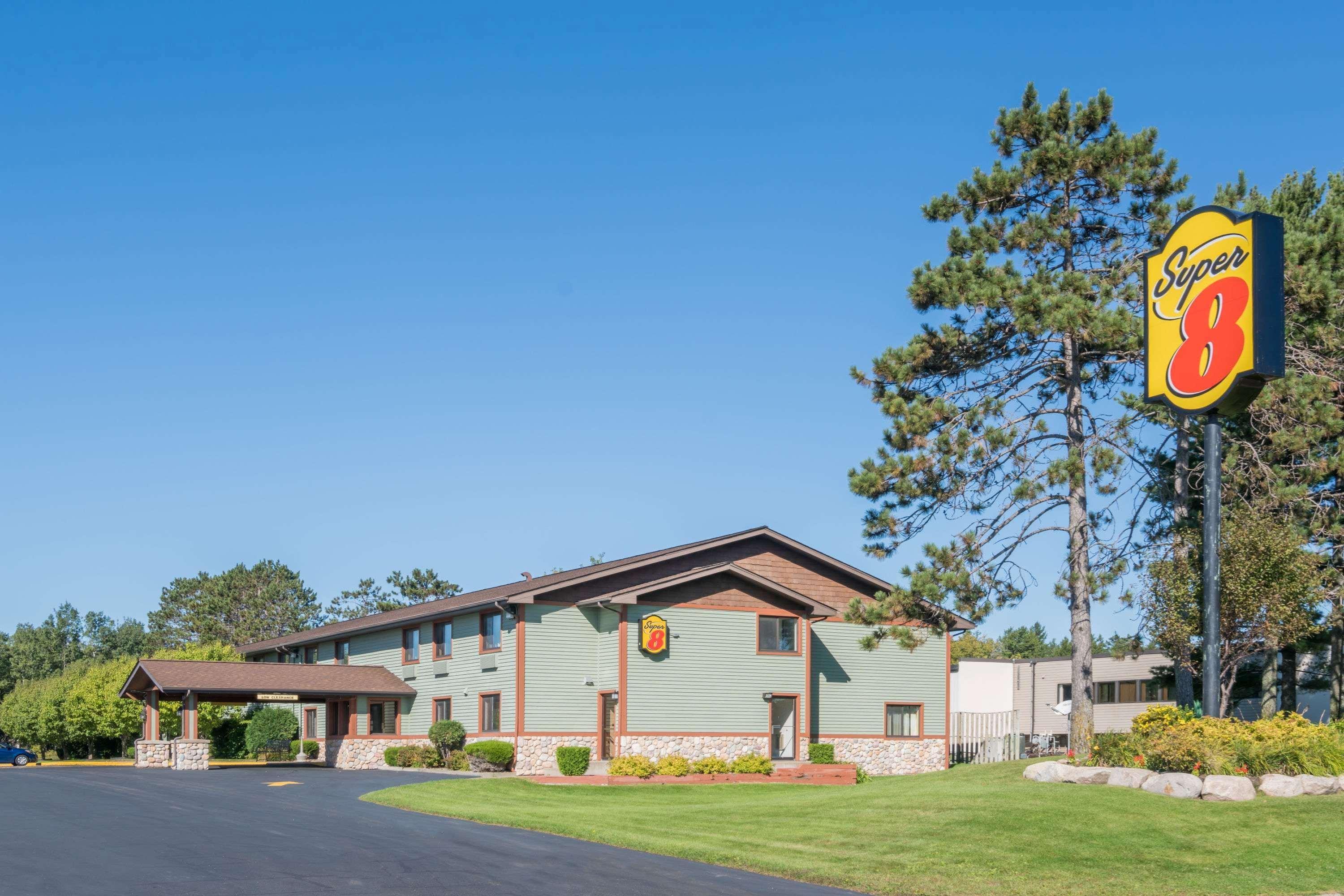 Hotel Super 8 By Wyndham Baxter/brainerd Area