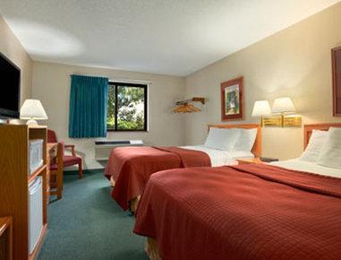 Super 8 By Wyndham Baxter/brainerd Area Baxter